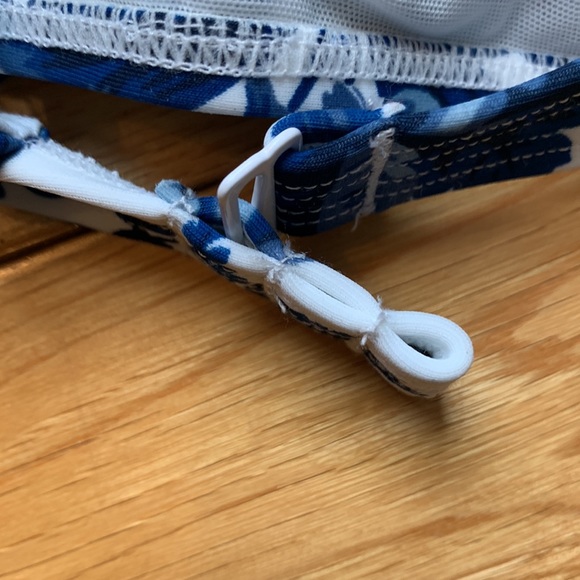 Jack Wills Underwire balcony Adjustable sz 10 White with Blue flowers Bikini NWT - Picture 7 of 12
